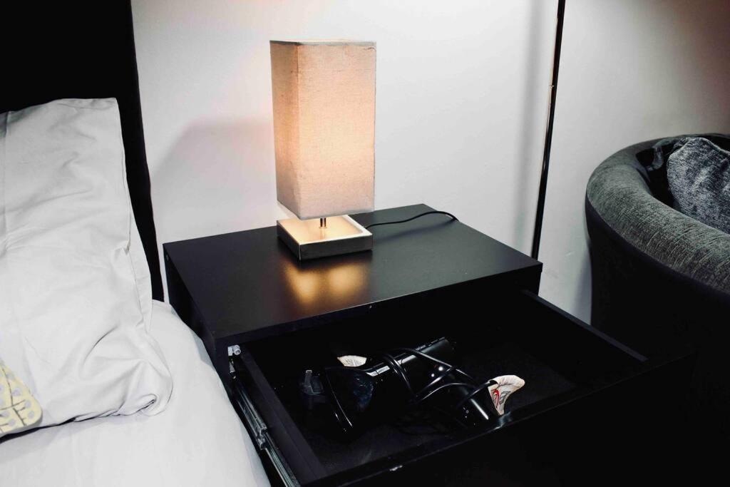 Modern City Central Studio Apt เบอร์มิงแฮม ภายนอก รูปภาพ